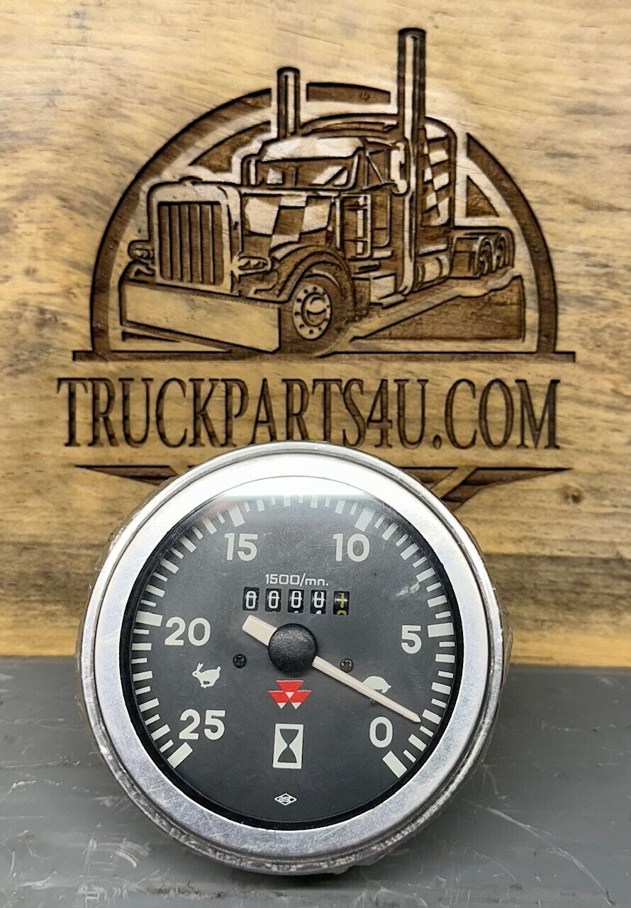 1877718M92 MASSEY FERGUSON TRACTORMETER, * NEW (NOS) GENUINE